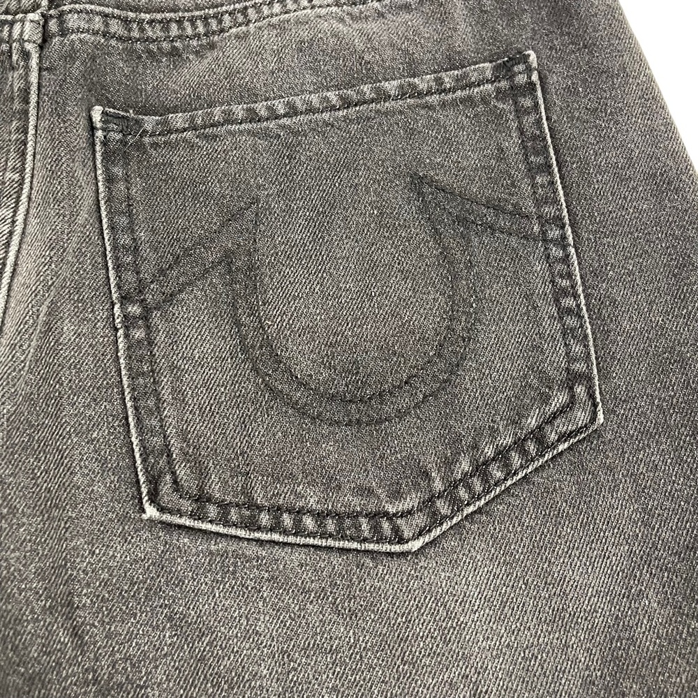 True Religion Caia Fray Hem Mid-Rise Denim Short Size 27 - Picture 7 of 11